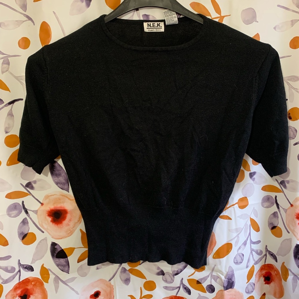 🔥5/$25 N.E.K. Crop Top Sz M
